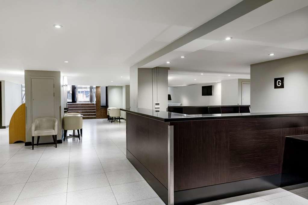 Radisson Red Hotel London Heathrow Restoran fotoğraf