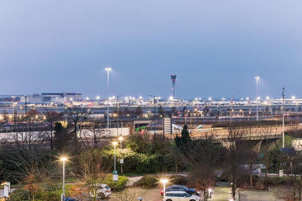 Radisson Red Hotel London Heathrow Oda fotoğraf